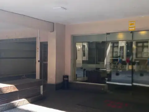 Cochera en Venta en Monserrat, Capital Federal