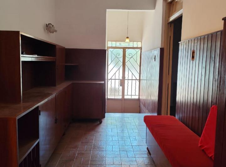 Casa · 150m² · 8 Ambientes · 1 Cochera