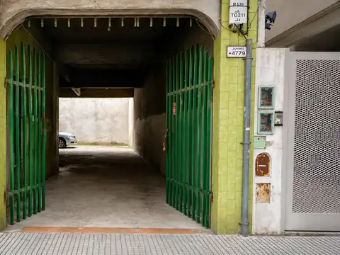 Cochera en Venta en Villa Pueyrredon, Capital Federal