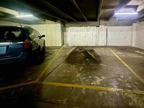 Cochera en Venta en Recoleta, CABA