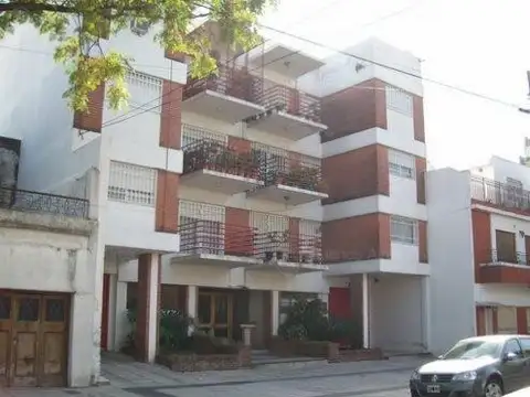 Cochera en Venta en Monte Castro, Capital Federal