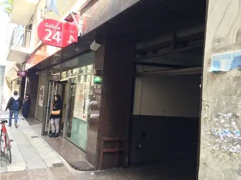Cochera en Venta en Tribunales, Centro