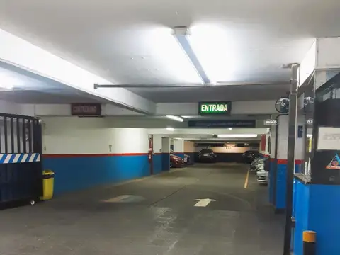 Cochera en Venta en Recoleta, CABA