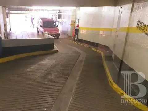Cochera en Venta en Microcentro, Centro