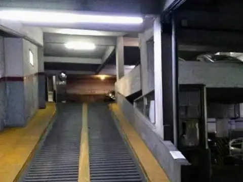 Cochera en Venta en Almagro, Capital Federal