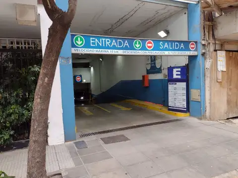 Cochera en Venta en Recoleta, CABA
