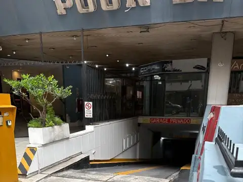 Cochera en Venta en Recoleta, CABA