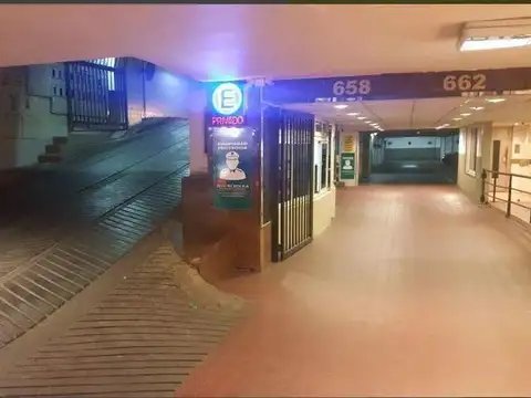 Cochera en Venta en Tribunales, Centro