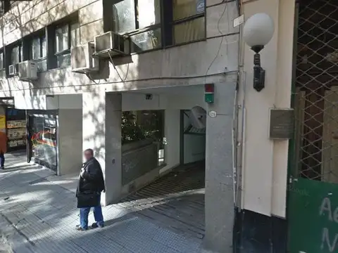 Cochera en Venta en Monserrat, Capital Federal