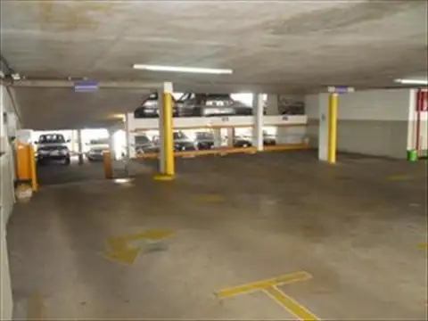 Cochera en Venta en Monserrat, Capital Federal
