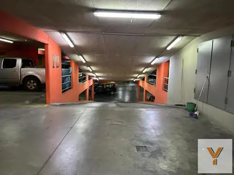 Cochera en Venta en Chacarita, CABA