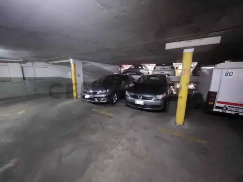 Cochera en Venta en Monserrat, Capital Federal