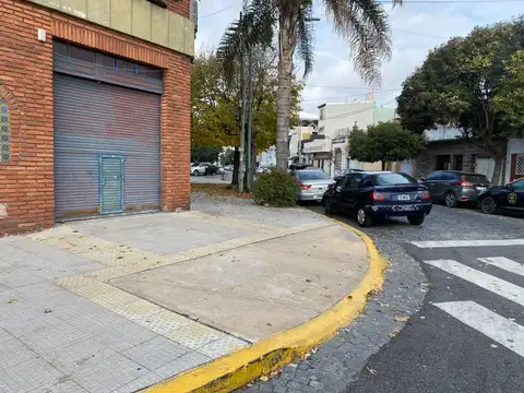 Galpón en Alquiler en Mataderos, Capital Federal