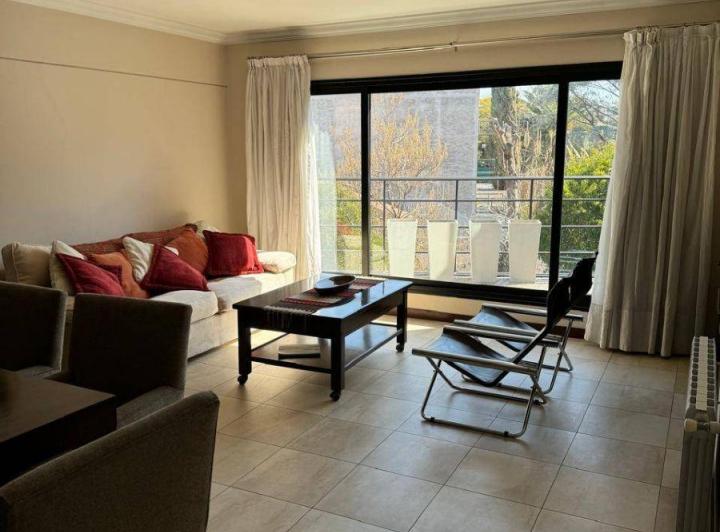Departamento · 90m² · 4 Ambientes · 1 Cochera