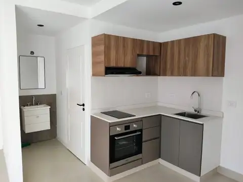 Departamento en Alquiler en San Cristobal, CABA