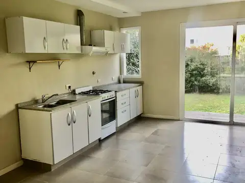 Casa en Alquiler en California Village, Countries y Barrios Cerrados en Pilar