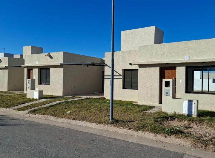 Casa · 55m² · 2 Ambientes · 1 Cochera