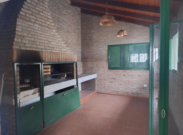 Casa · 277m² · 6 Ambientes · 2 Cocheras