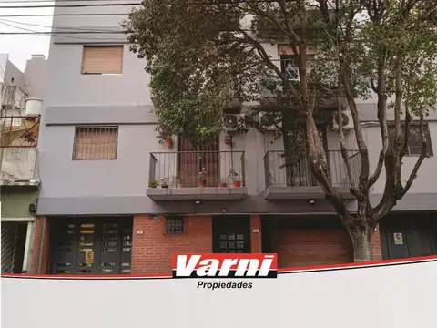 Galpón en Venta en Villa Pueyrredon, Capital Federal