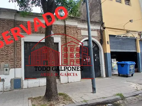 Galpón en Venta en Flores, CABA
