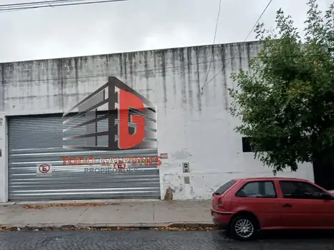 Galpón en Venta en Mataderos, CABA
