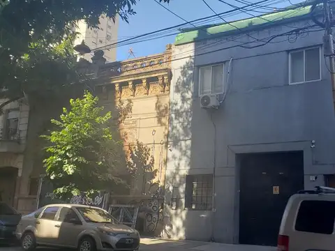 Galpón en Venta en Flores, CABA