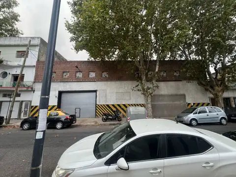 Galpón en Venta en Villa Luro, Capital Federal