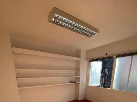 Oficina en Venta en Tribunales, Centro