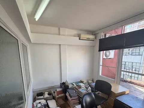 Oficina en Venta en Tribunales, Centro
