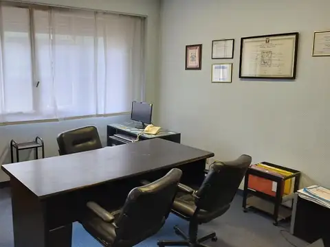 Oficina en Venta en Tribunales, Centro