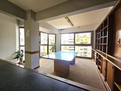 Oficina en Venta en Recoleta, CABA