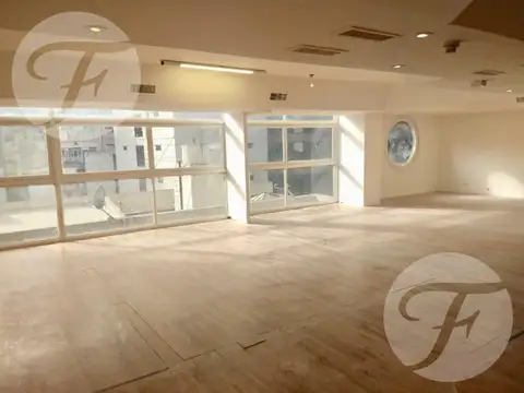 Oficina en Venta en Microcentro, Centro
