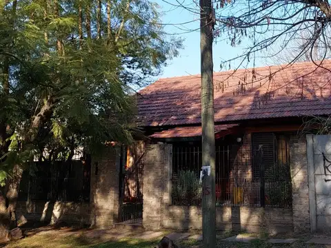 Casa en Venta en Burzaco, Partido de Almirante Brown