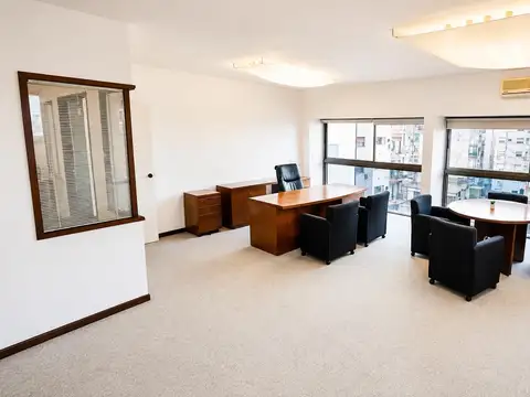 Oficina en Venta en Recoleta, CABA