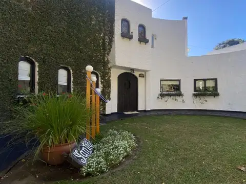 Casa en Venta en Montemar, Mar del Plata