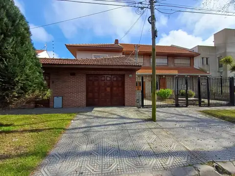 Casa en Venta en Punta Mogotes, Mar del Plata