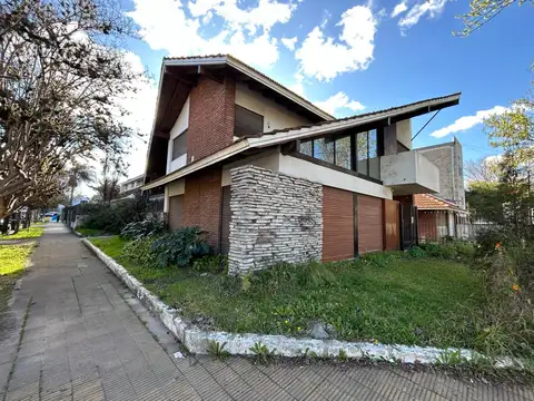 Casa en Venta en Adrogue, Partido de Almirante Brown