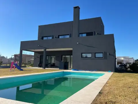 Casa en Venta en La Pista, Ingeniero Maschwitz