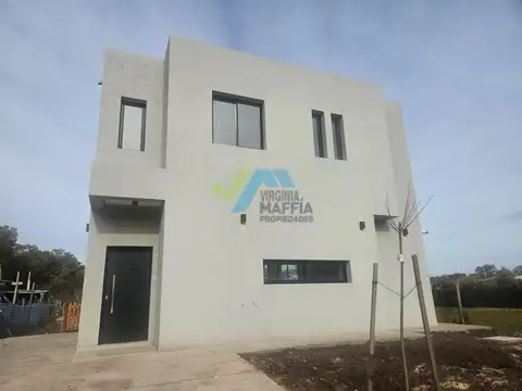 Casa en Venta en Pilar del Este - Santa Lucia, Countries y Barrios Cerrados en Pilar