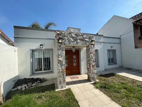 Casa en Venta en Castelar Norte, Castelar