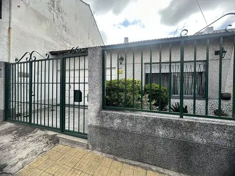 Casa en Venta en Sarandi, Partido de Avellaneda