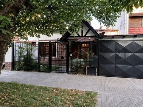 Casa en Venta en Castelar Norte, Castelar