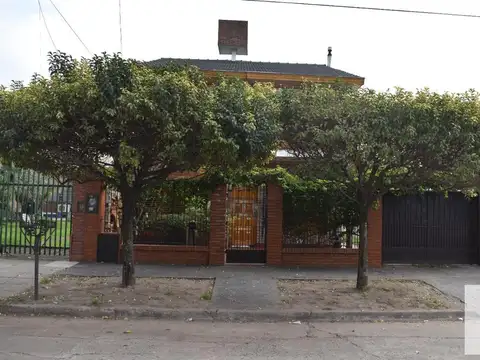 Casa en Venta en Villa Gobernador Udaondo, Partido de Ituzaingó