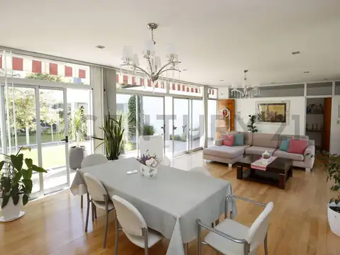 Casa en Venta en City Bell, Partido de La Plata