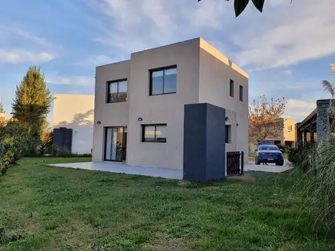 Casa en Venta en La Cañada de Pilar - Los Robles, Countries y Barrios Cerrados en Pilar