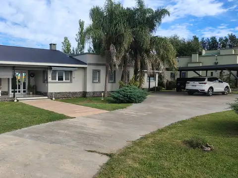 Casa en Venta en El Espinillo Golf, Countries y Barrios Cerrados en Lujan