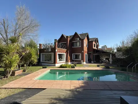 Casa en Venta en La Masia, Countries y Barrios Cerrados en Pilar