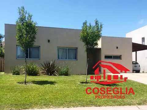 Casa en Venta en Pilar Centro, Pilar