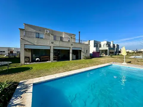 Casa en Venta en Haras Santa Maria, Countries y Barrios Cerrados en Escobar