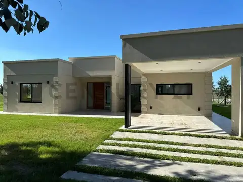 Casa en Venta en Haras Del Sur 3, Countries y Barrios Cerrados en la Plata